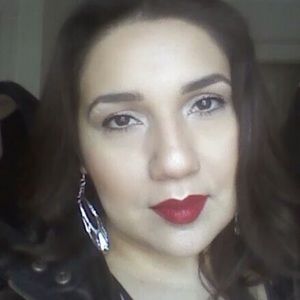 Meet your Posher, Marina